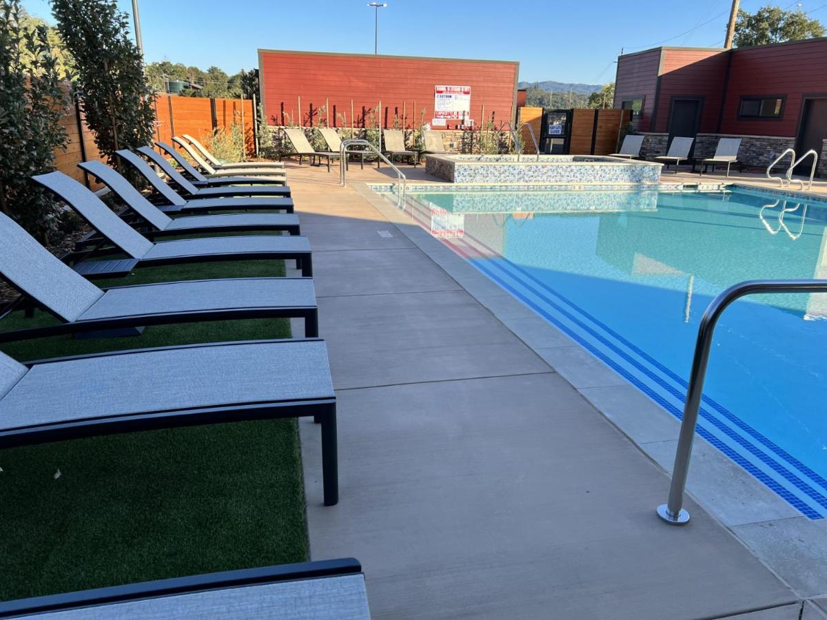 Wyndham Garden Redwood Valley - Ukiah Екстериор снимка